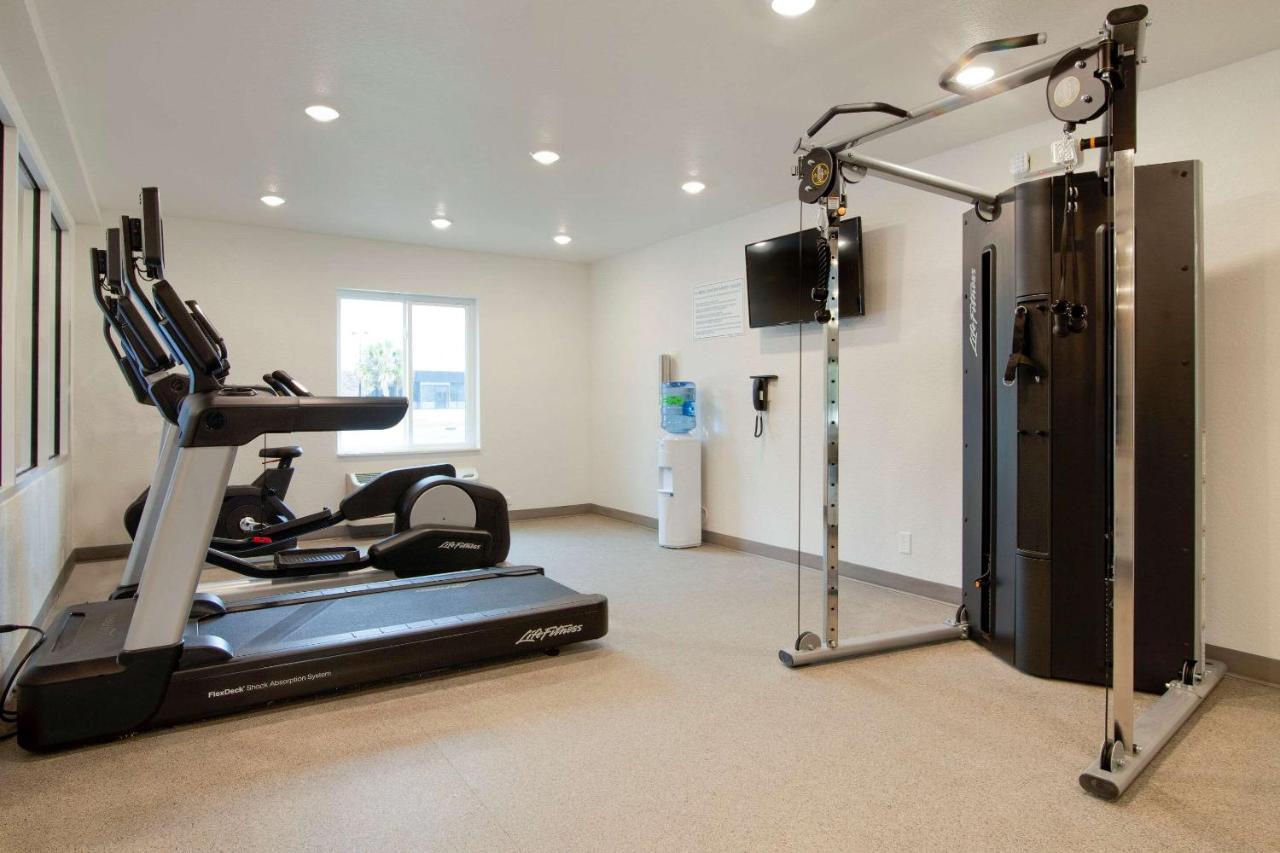 Woodspring Suites Brunswick Zewnętrze zdjęcie